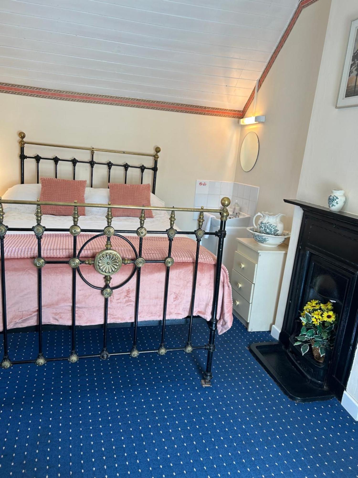 Cummins Cottages Ballycrossaun Экстерьер фото