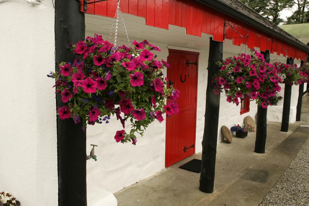 Cummins Cottages Ballycrossaun Экстерьер фото